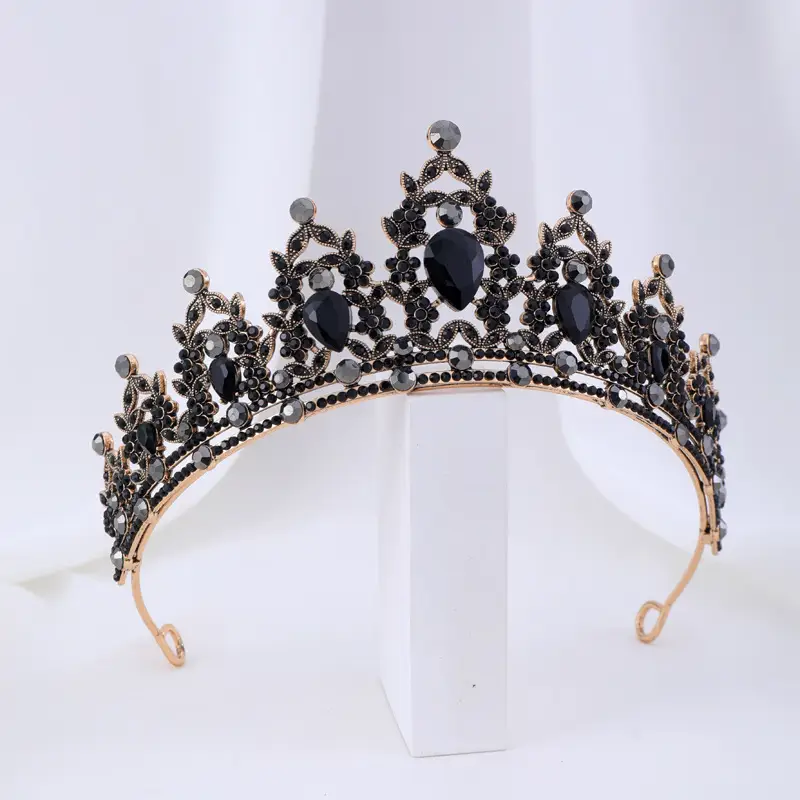 Noble Black Gemstone Sparkling Diamond Bridal Headdress — feature 6