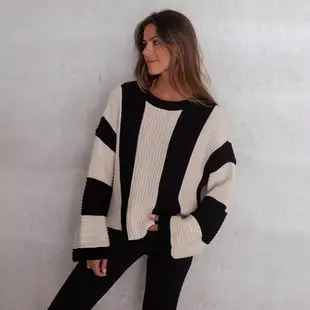 Women 2023 Black Knitted Half-Turtleneck Sweater — feature 9