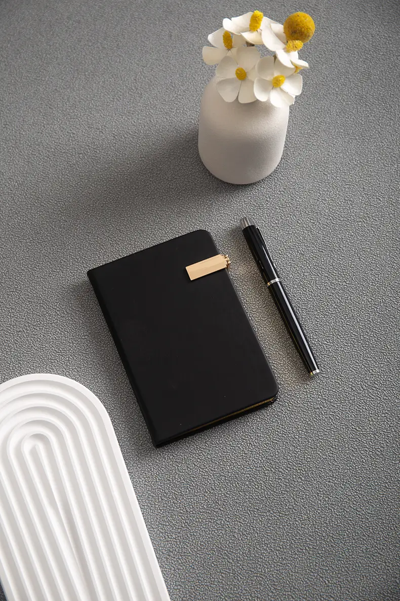 Black Notebook Set with Gold Stamps for Business Use — feature 17