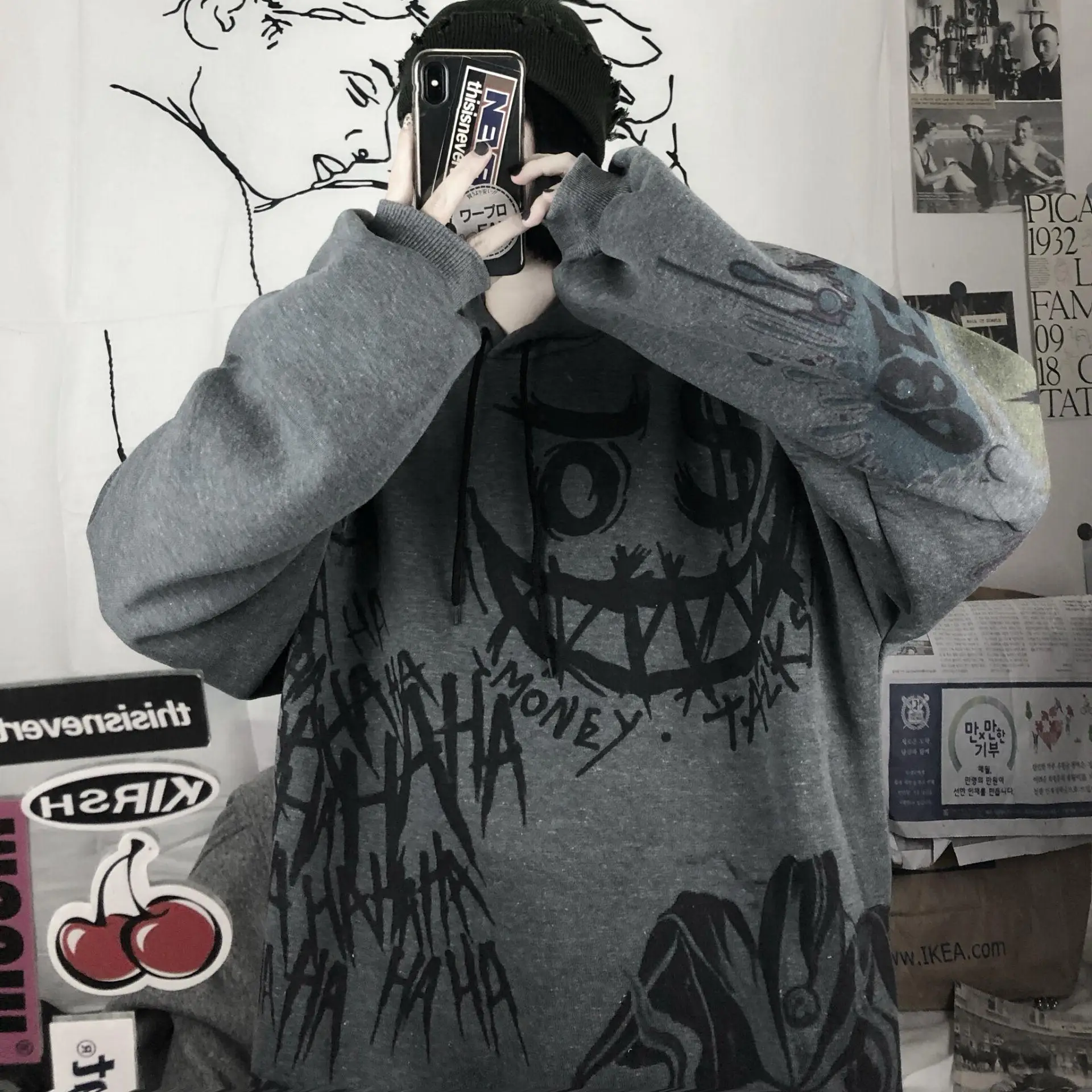 White Fleece Hooded Graffiti Sockswear Student Style — feature 7