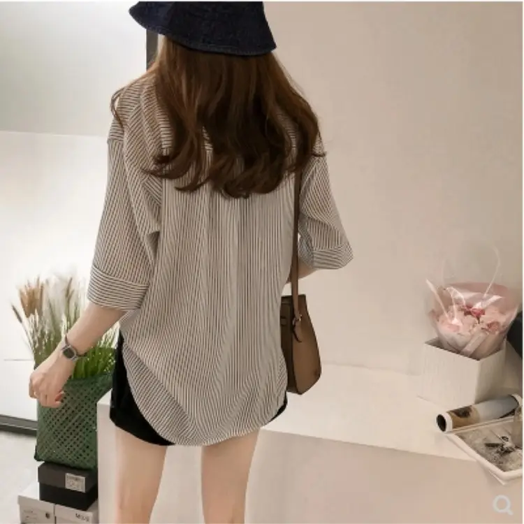 Women's Slim Fit Striped V-Neck Top Large Spring Summer - Image 4