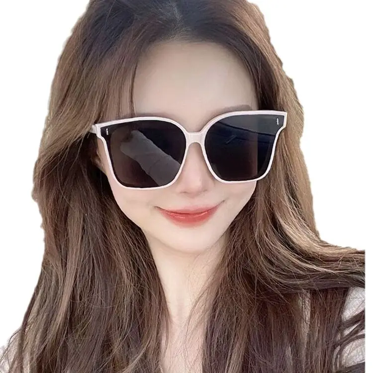 Women Anti-Uv Sunglasses Big Face Slimming Look 2024 - Image 7