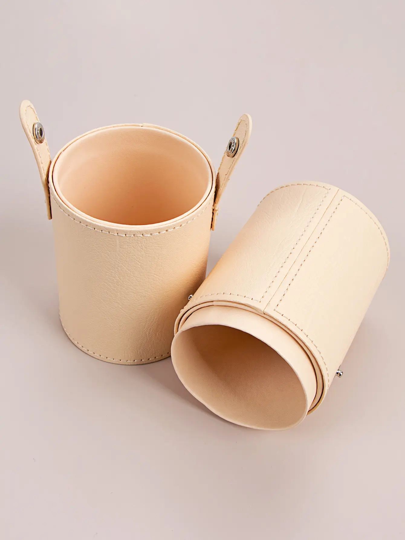Light Blue Leather Makeup Brush Storage Barrel