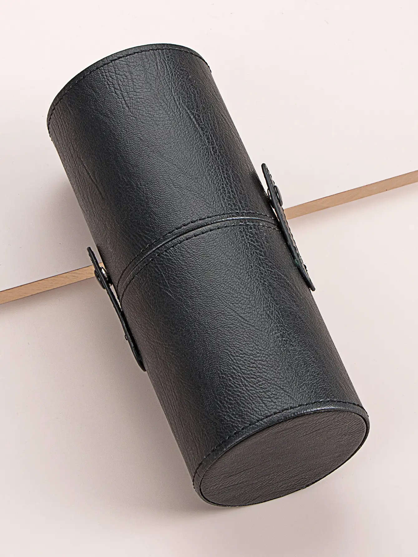 Light Blue Leather Makeup Brush Storage Barrel