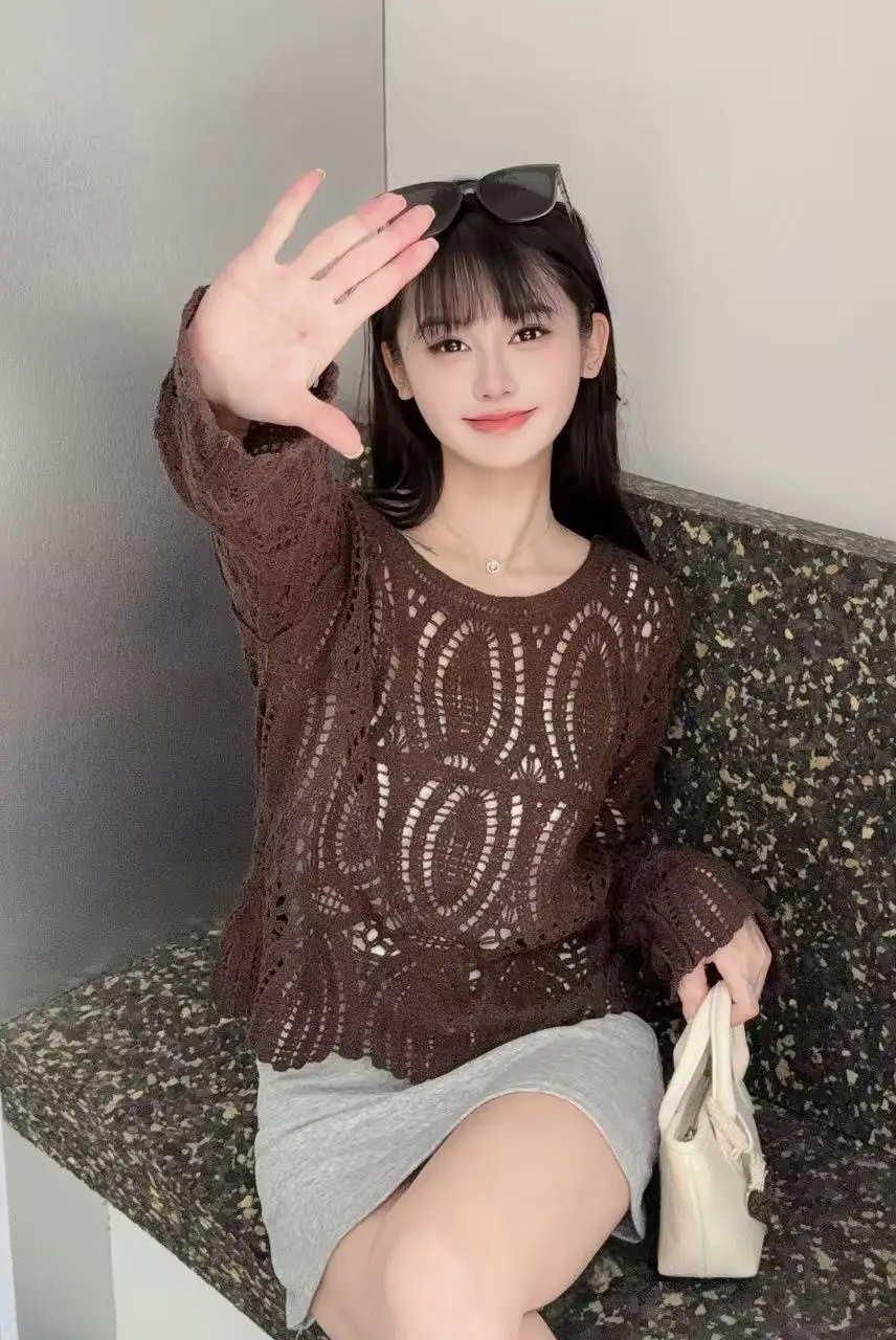 Women's White Lace Knitted V-Neck Long Sleeve Top - Image 30