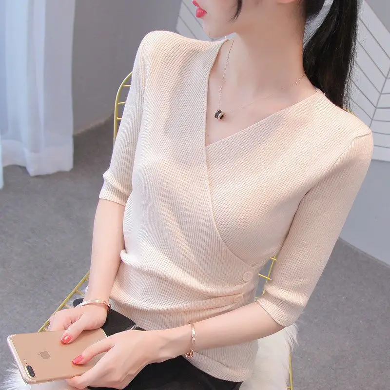Black V-Neck Long Sleeve Knitted Top for Women