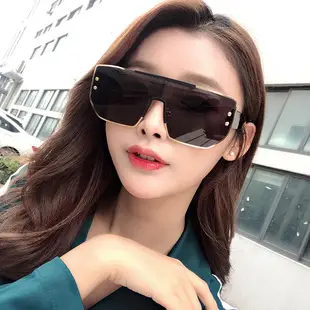New Women Sunglasses Chain Personalized Round Frame Wholesale Korean Style — feature 44