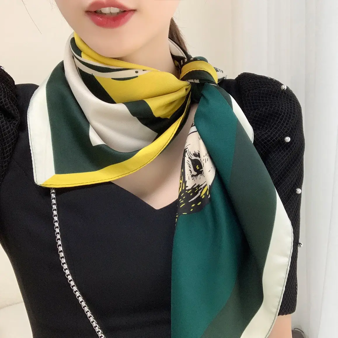 Gaohe Horse Print Scarf Women's Shawl Red Blue - Image 5