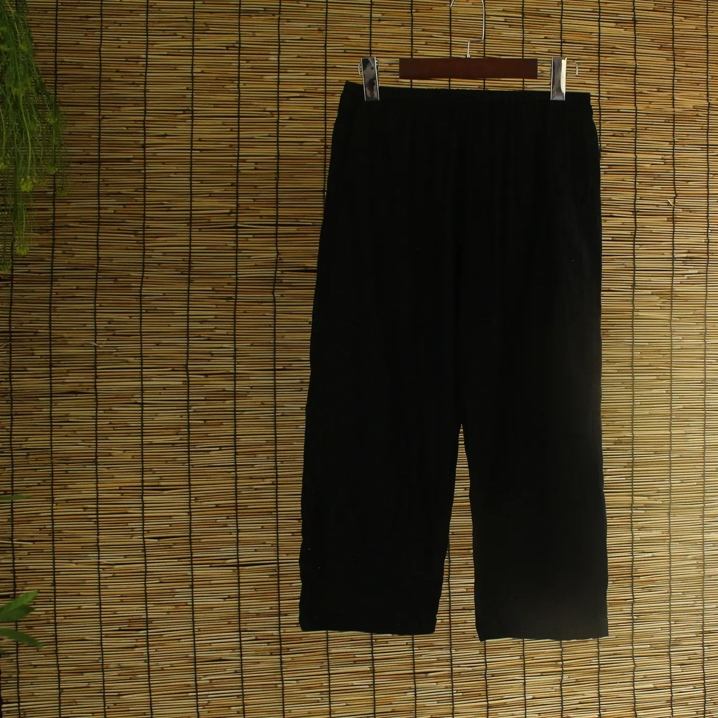 Women's Black Wide Leg Cotton Capri Pants - Image 2