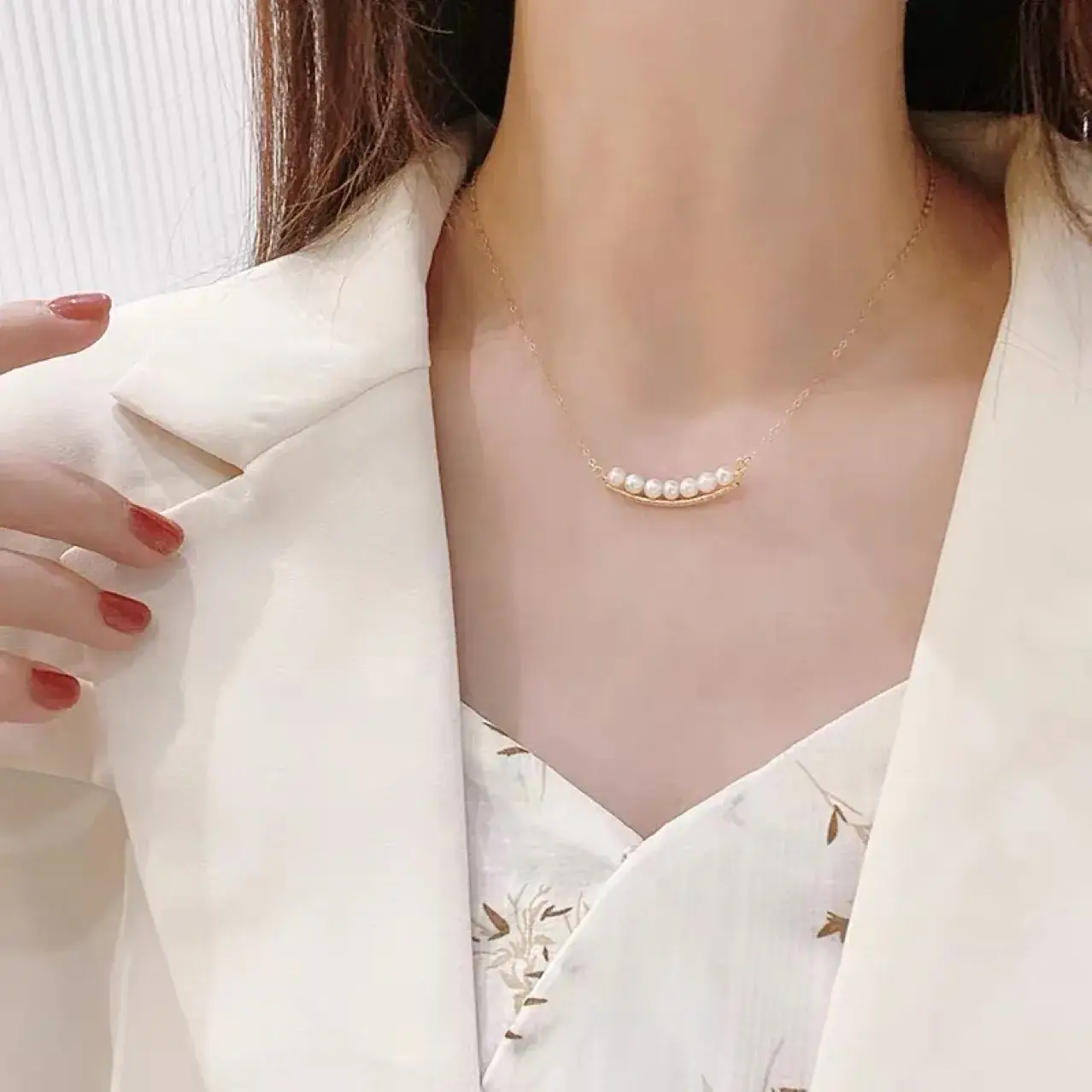Natural Pearl Clavicle Necklace for Women