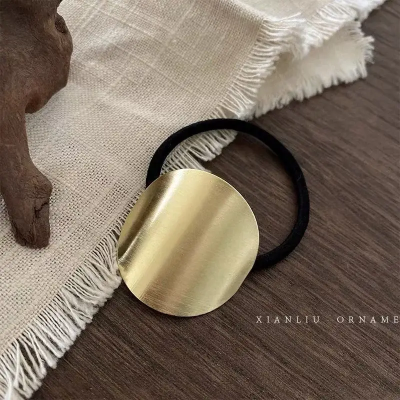 Elegant Simple Metal Hair Rope for Women - Image 4