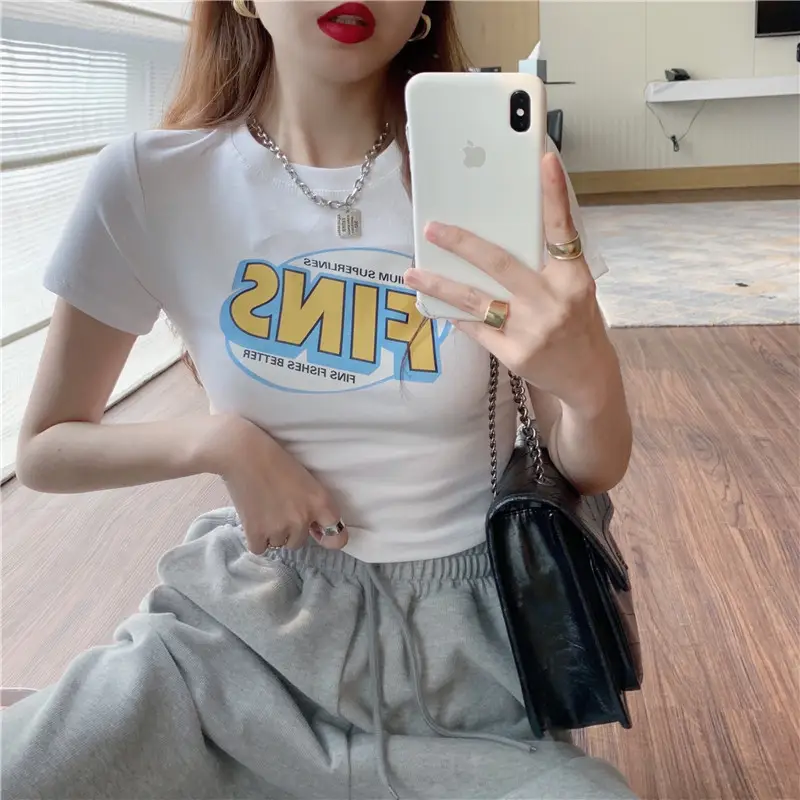 Women Printed FINS Short Crop Top Gray Pants Set - Image 4