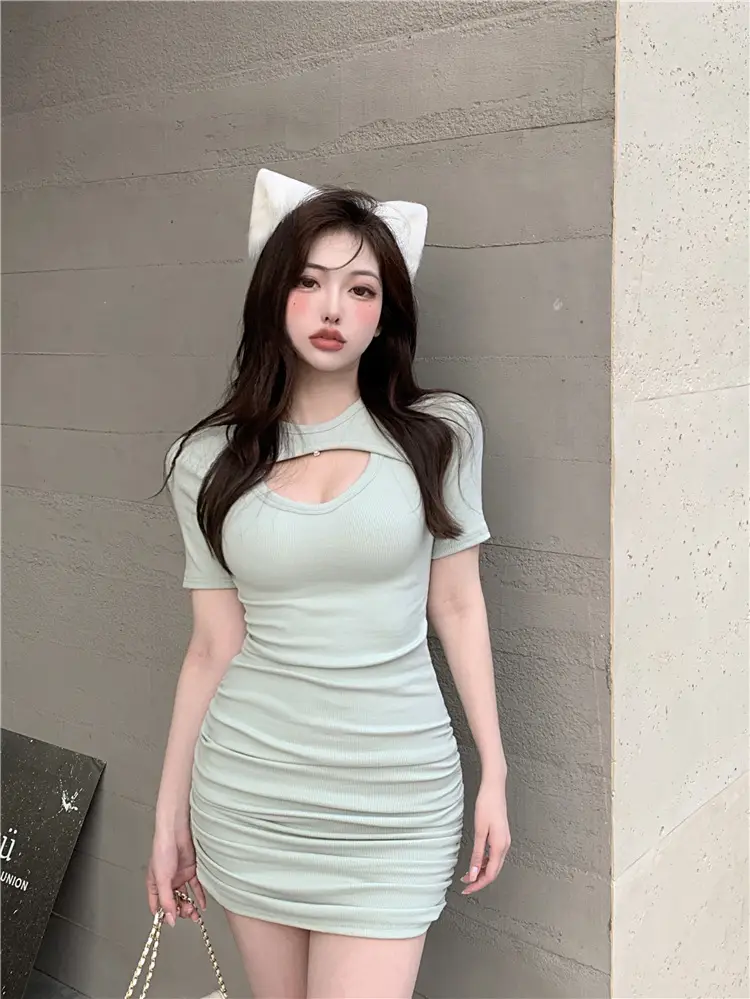White Hip-Hugging T-Shirt Women Summer 2025 — feature 6
