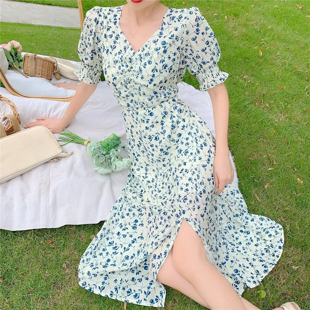 French Design Floral V Neck Dress Mid Skirt