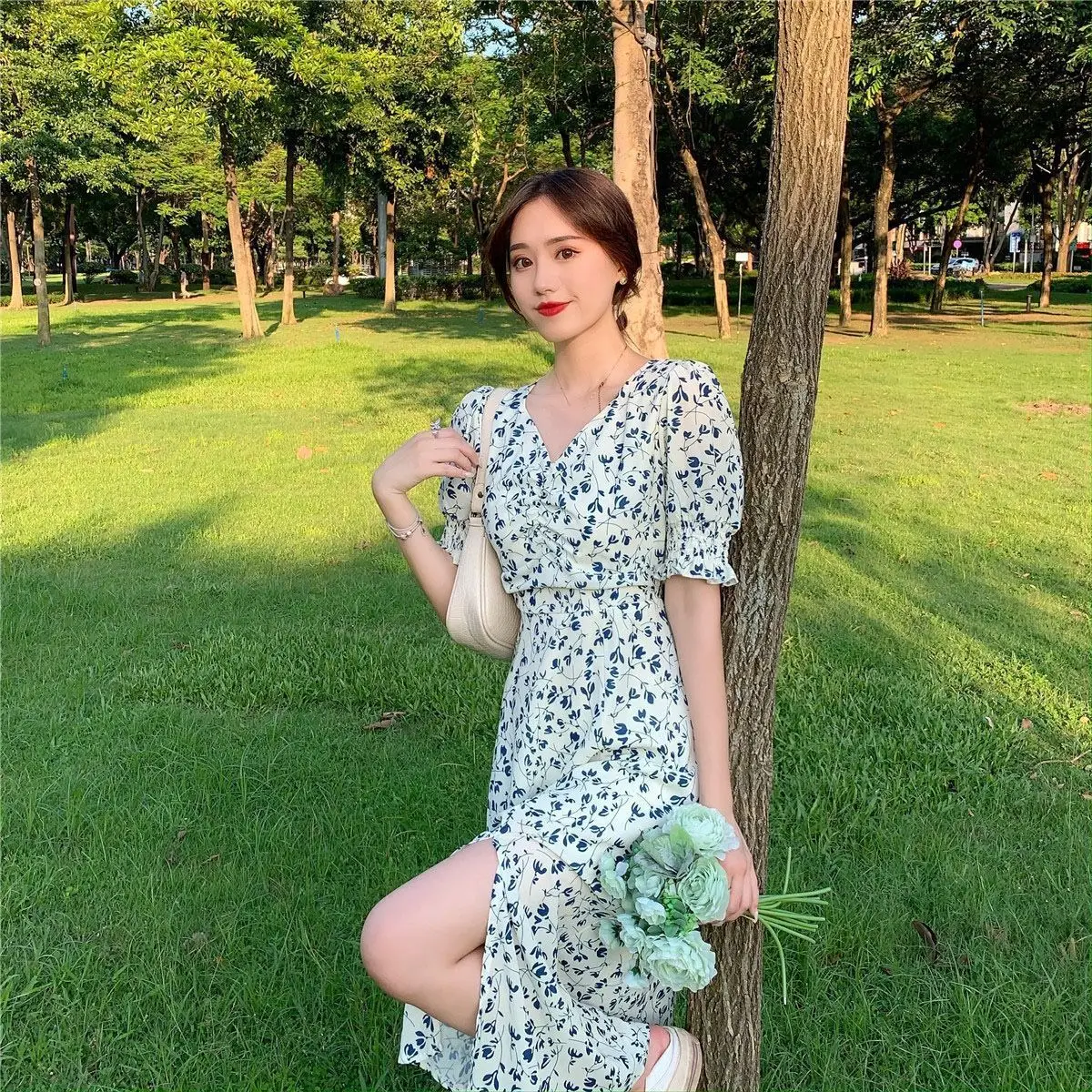 French Design Floral V Neck Dress Mid Skirt — feature 6