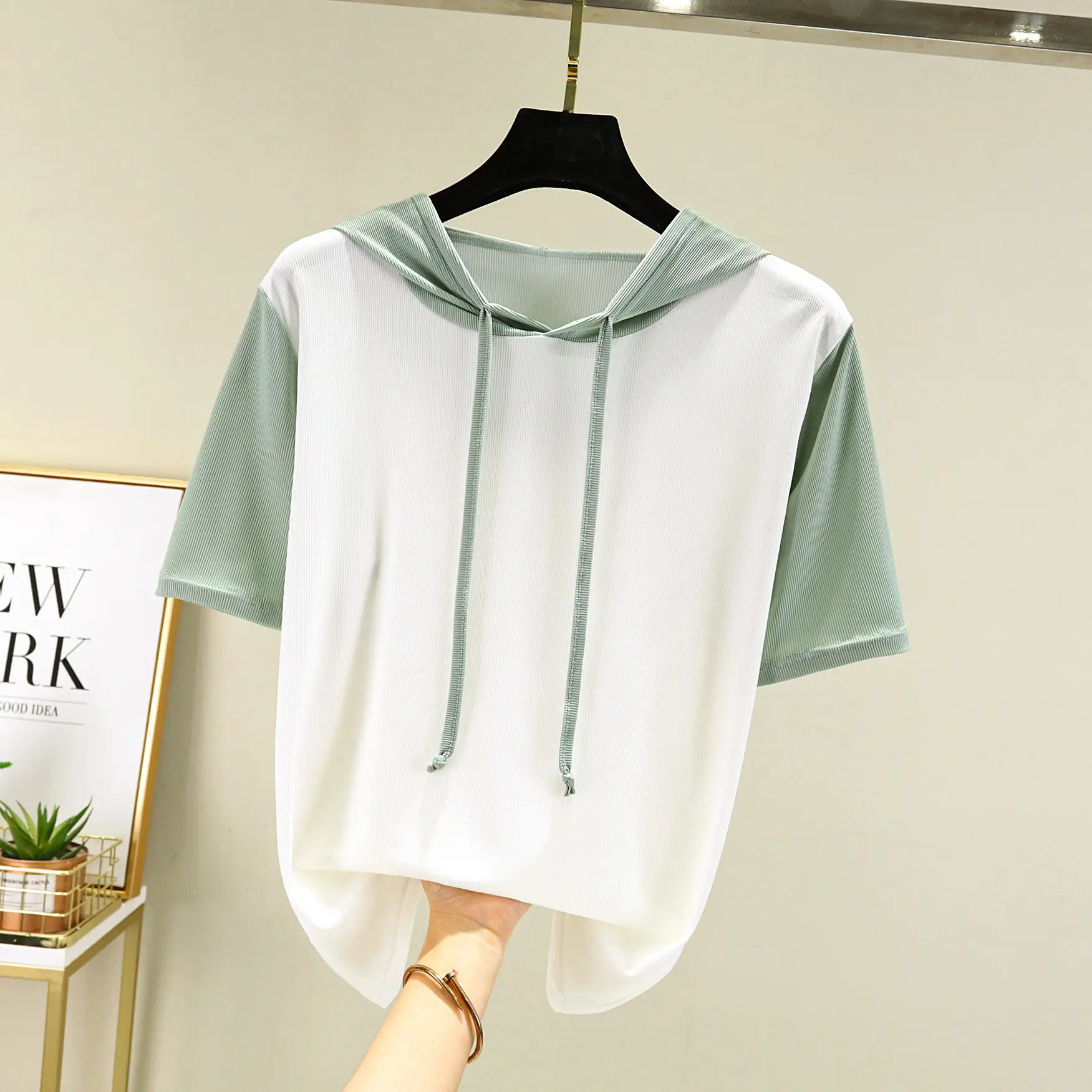 Women Ice Silk Hooded Short Sleeve Contrast White Green