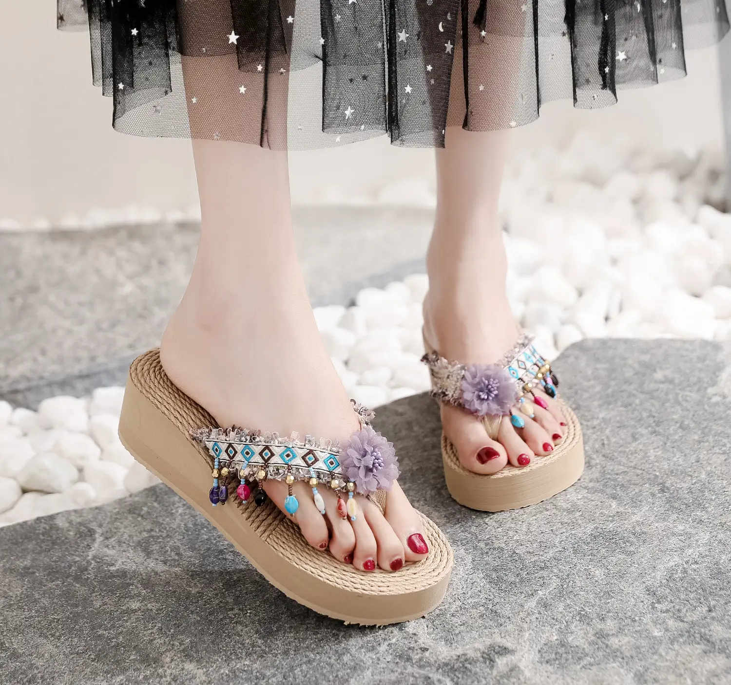 Women's Floral Embroidered Flip-Flops Summer Beaded Thick Sole - Image 2