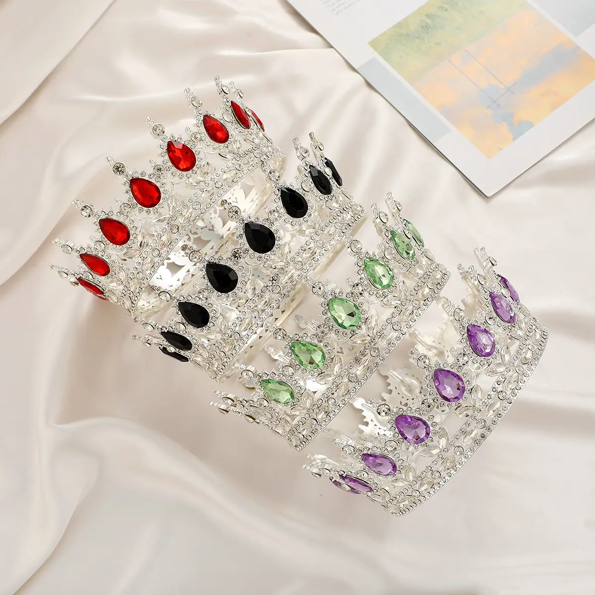 Luxury Crystal Full Circle Crown Wedding Hair Accessory — feature 10