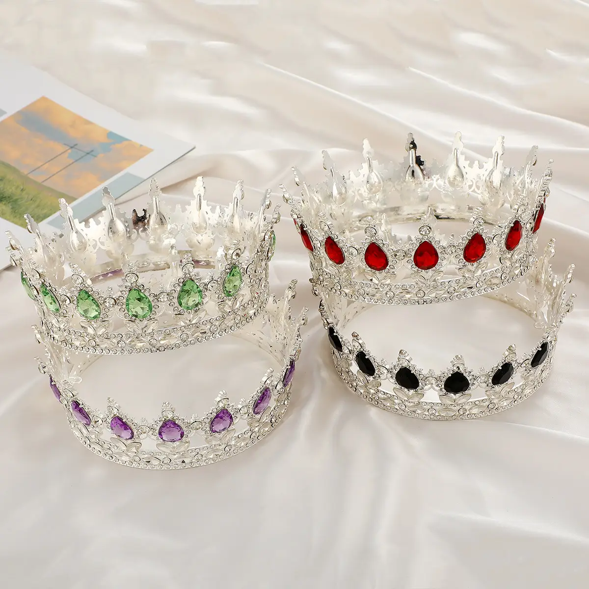 Luxury Crystal Full Circle Crown Wedding Hair Accessory — feature 11