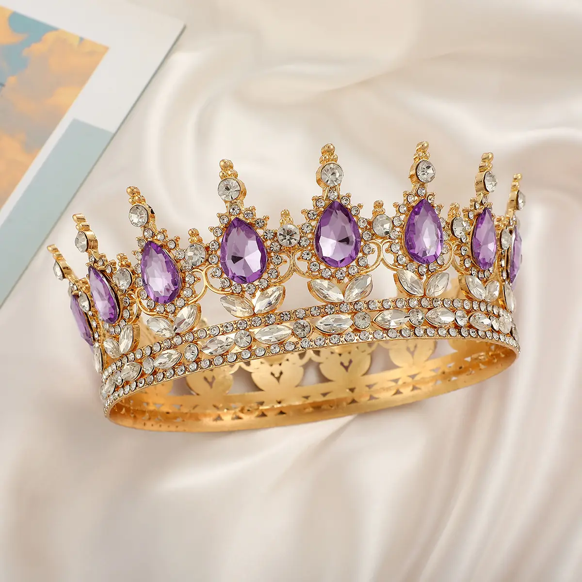 Luxury Crystal Full Circle Crown Wedding Hair Accessory — feature 14
