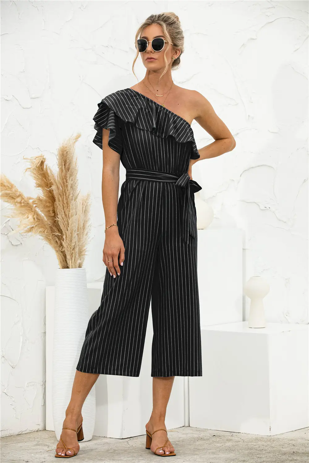 2021 Black Striped Slanted Shoulder Jumpsuit - Image 5