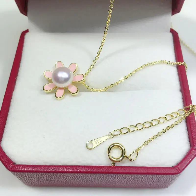 Wholesale Daisy Pearl Necklace Gold Color