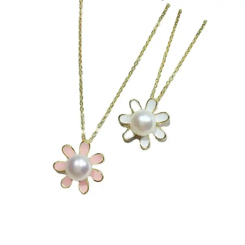 Wholesale Daisy Pearl Necklace Gold Color