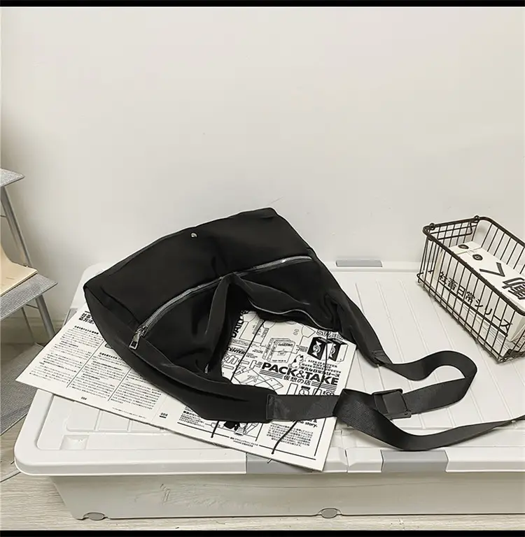 Black Crossbody Bag Women's Large Capacity Hong Kong Style — feature 39