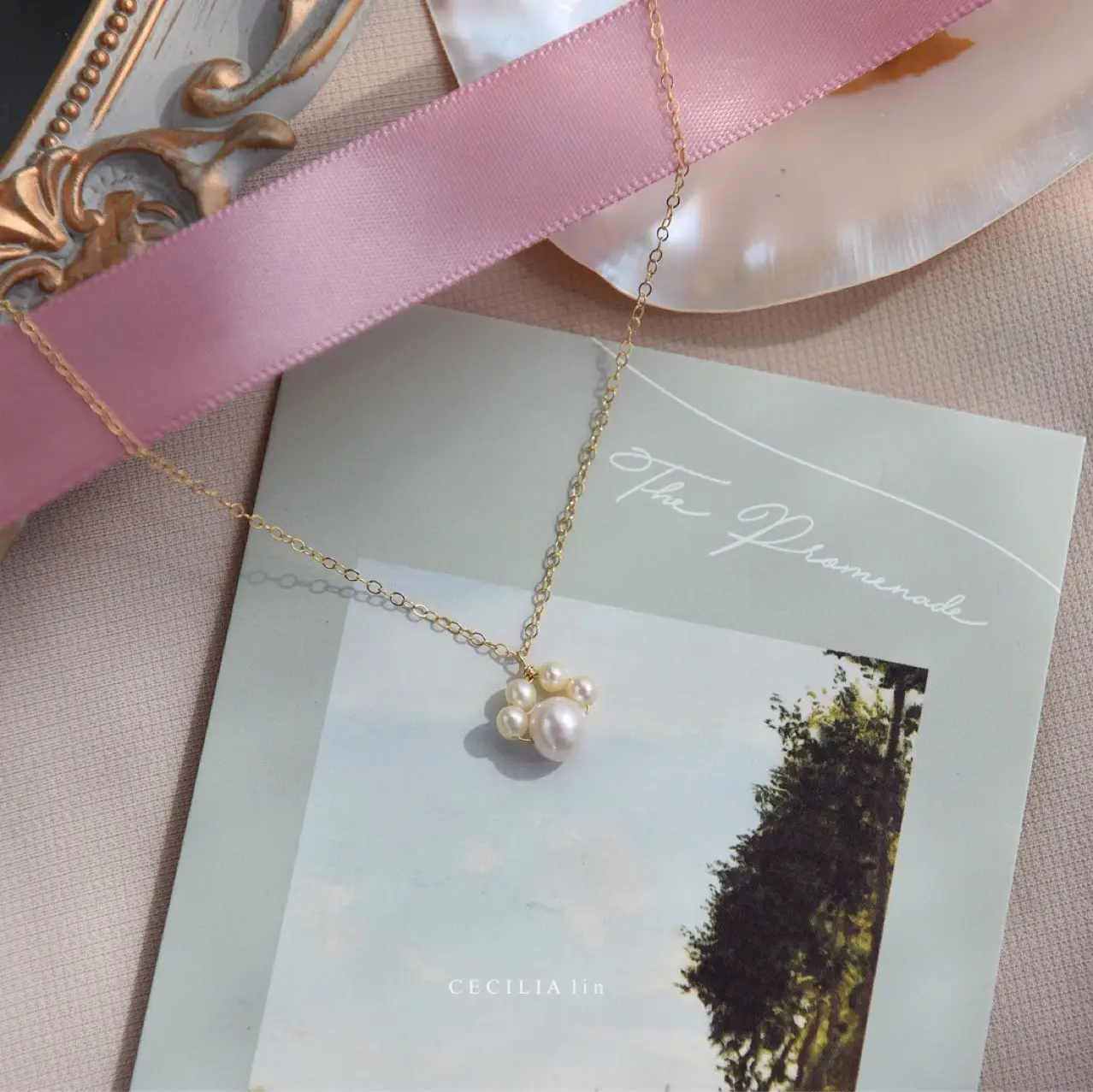 Natural Pearl Kitten Claw Necklace 14K Gold Collar — feature 9