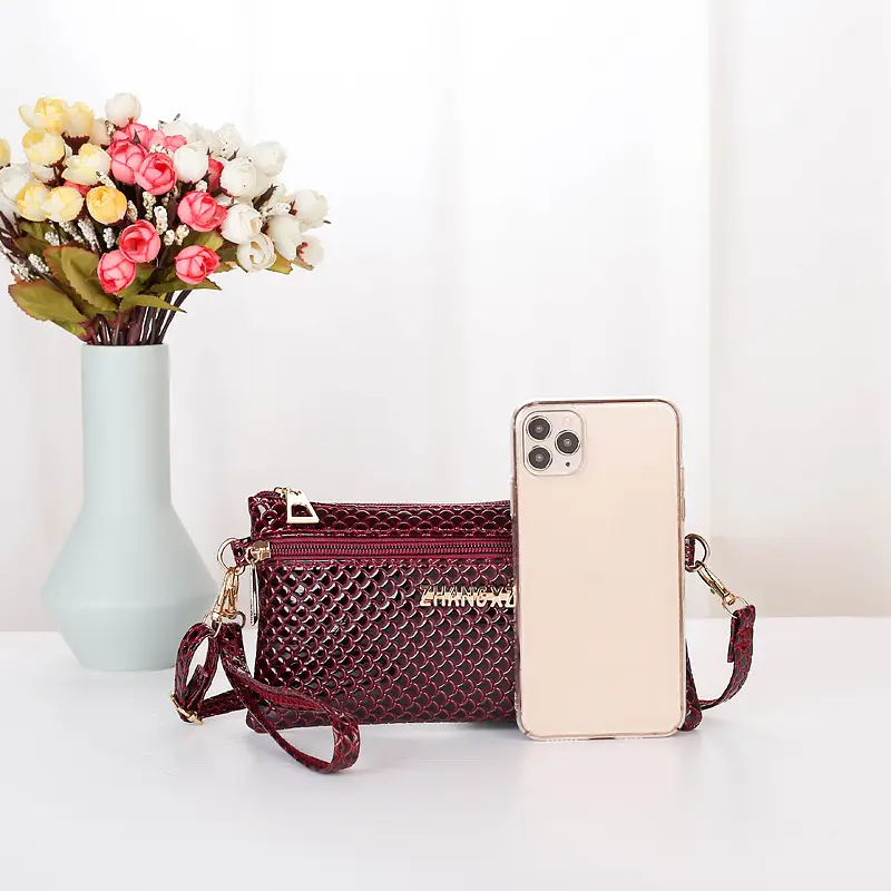 Black Textured Shoulder Crossbody Bag for Women - Image 4