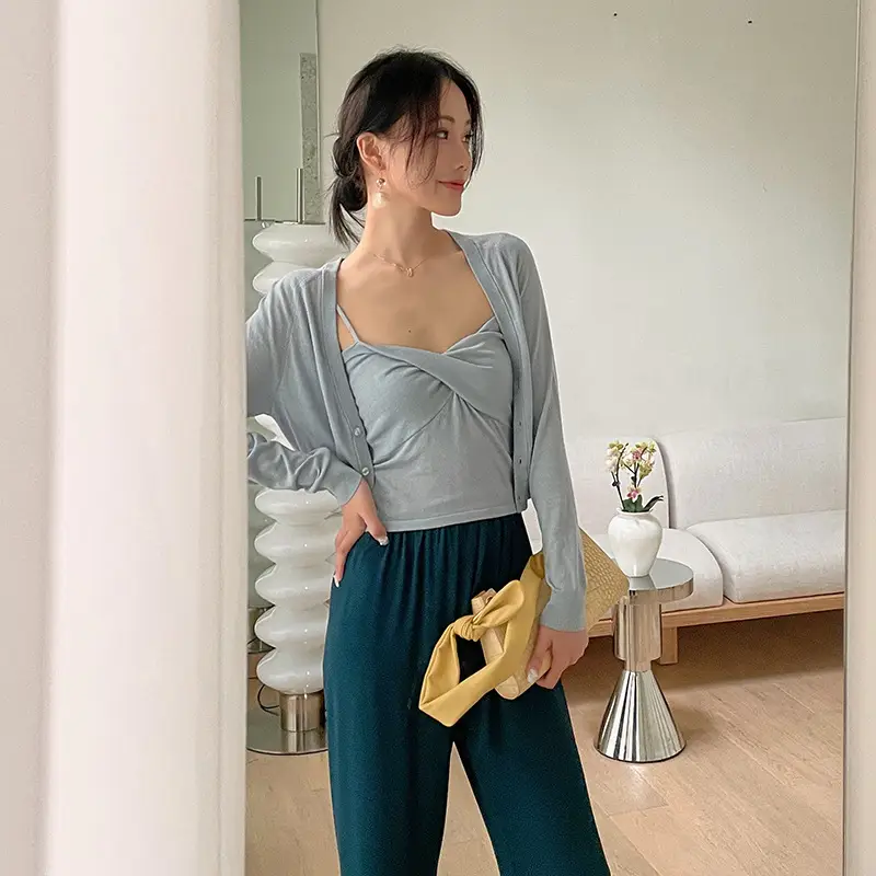 Light Blue V-Neck Slimming Shirt for Women - Image 9