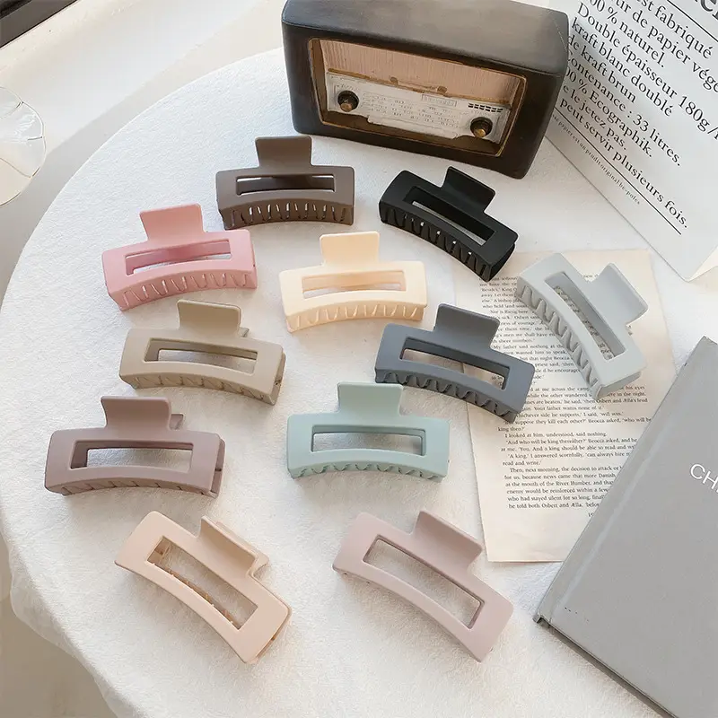 10.5cm Matte Resin Shark Hair Clip Women - Image 11