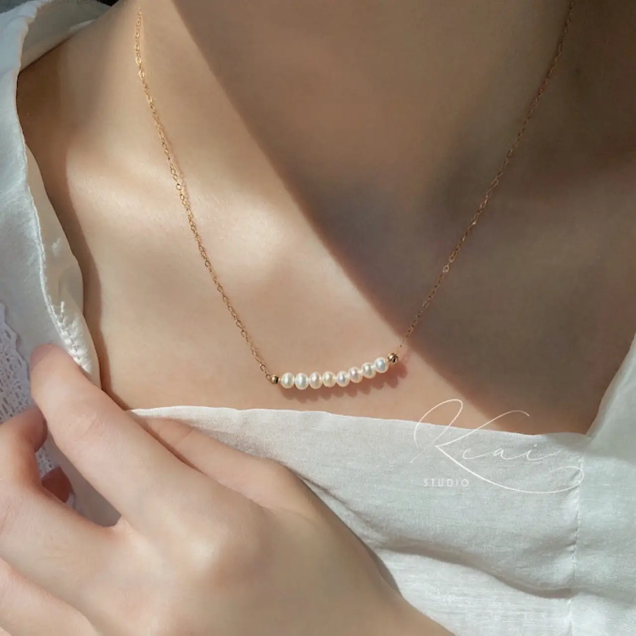 Natural Pearl Necklace Women 14K Gold Smiley Face Clavicle Chain — feature 5