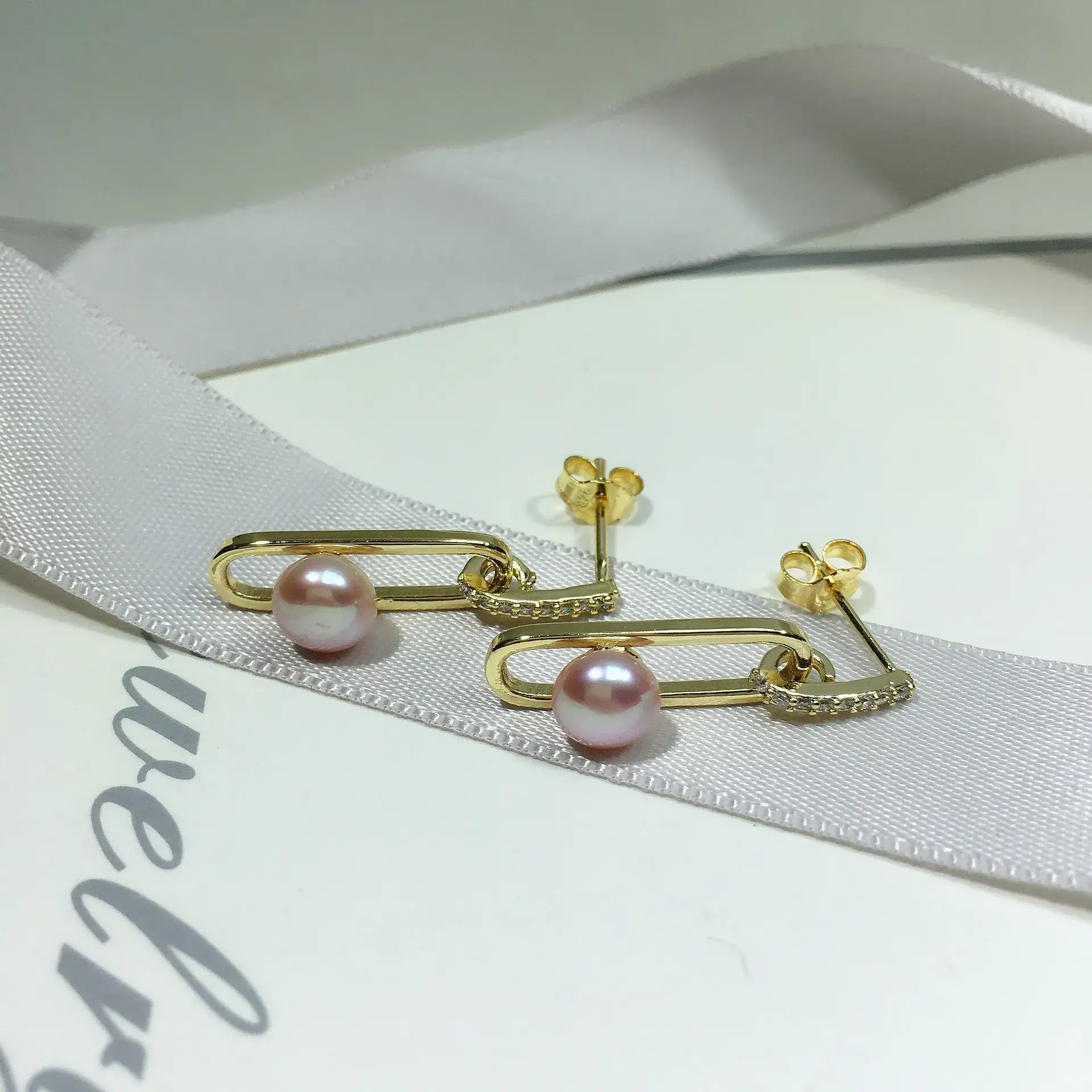 Pearl Earrings for Women Geometric Design Freshwater Style - Image 3