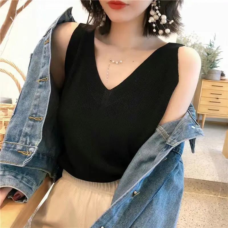 Black V-Neck Sleeveless V-Back Vest for Women - Image 4