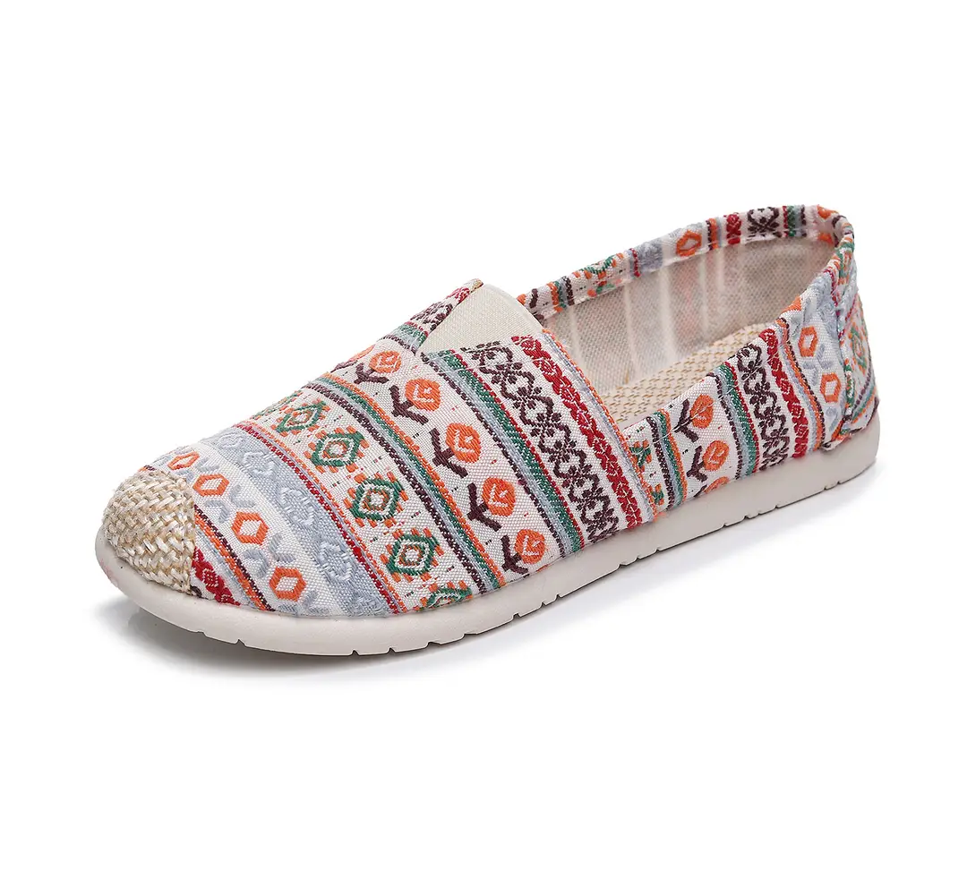 2026 Autumn New Style Old Beijing Cloth Shoes with Rubber Sole, Shallow Mouth, Non-Slip, Slip-On Canvas Women's Shoes, Comfortable - Image 8