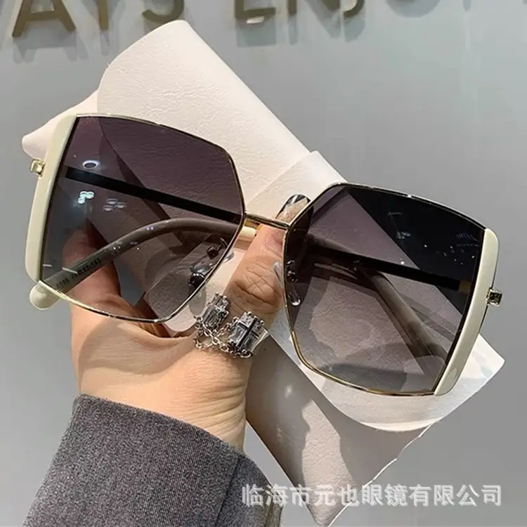 New Style Double Eyebrow Sunglasses Women Gold Frame - Image 2