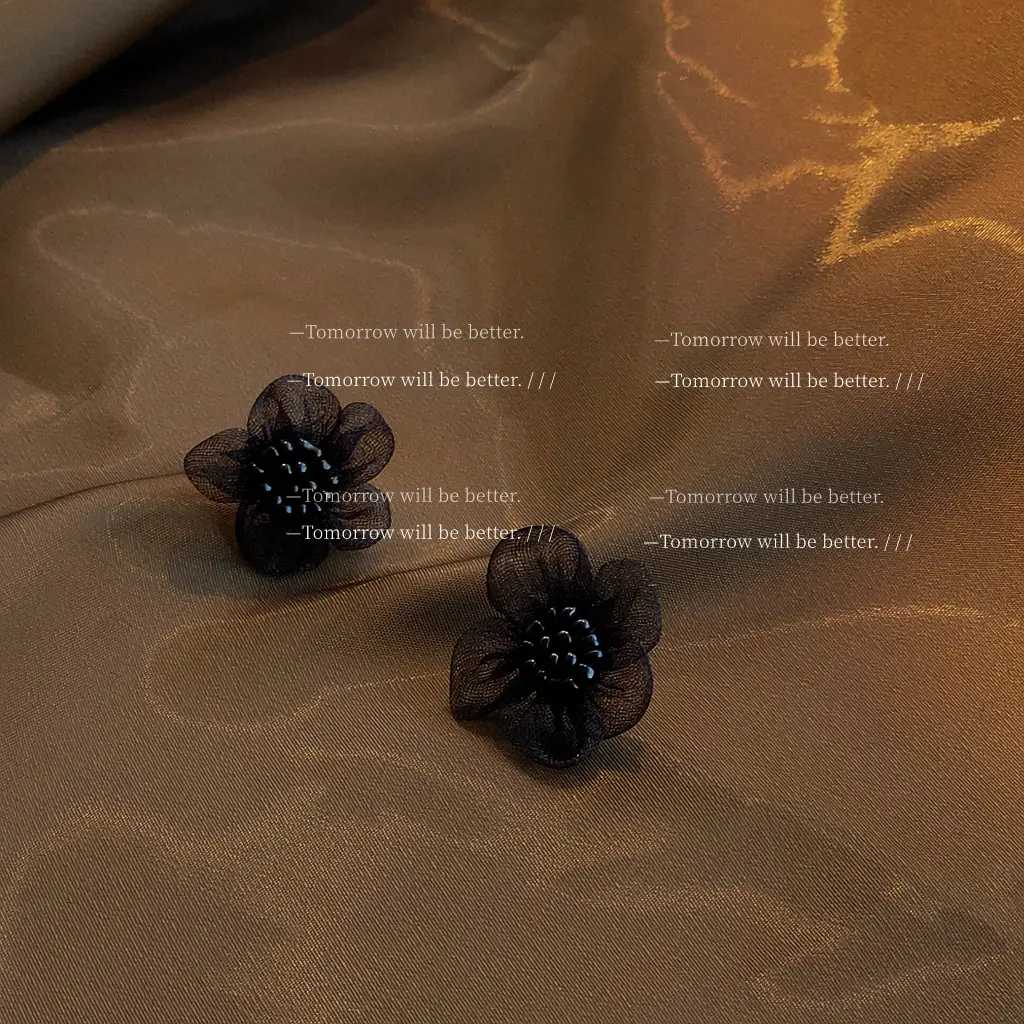 Black Lace Flower Earrings for Women Elegant New Style - Image 4