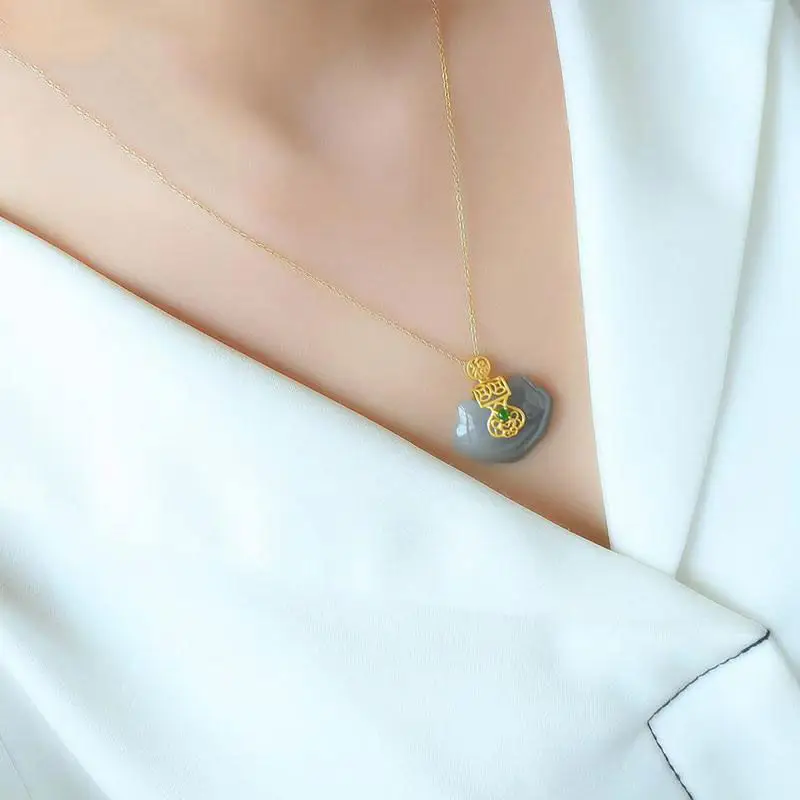 Herbaceous Jade Ruyi Lock Pendant for Mother - Image 4