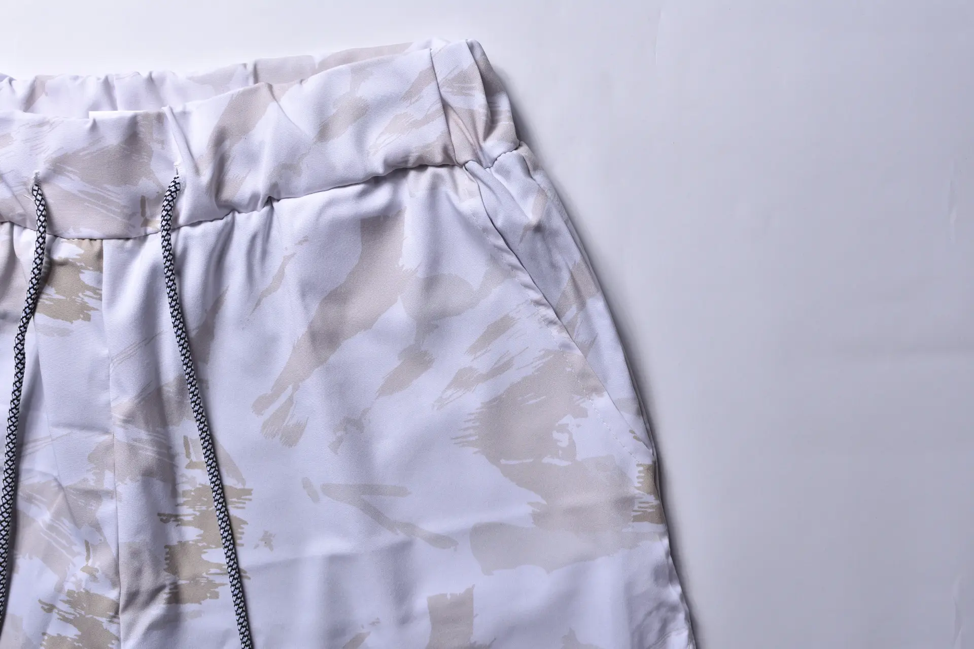 Men's Light Grey Sports Shorts with Zip Pocket & Side Zip — feature 21