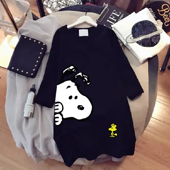 Women Snoopy T-Shirt Black Mid Length 2021 - Image 2
