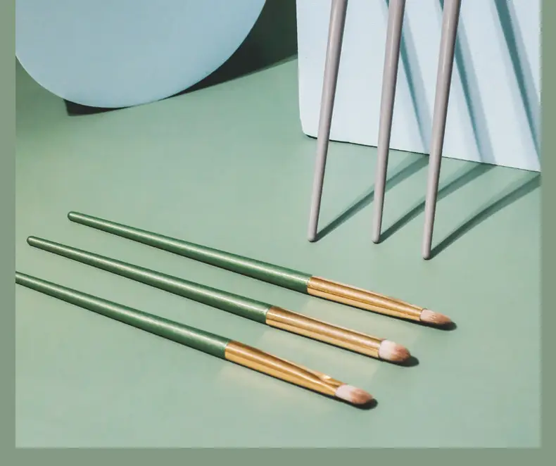 3 Pack Eyeshadow Fiber Brushes for Beginners — feature 15