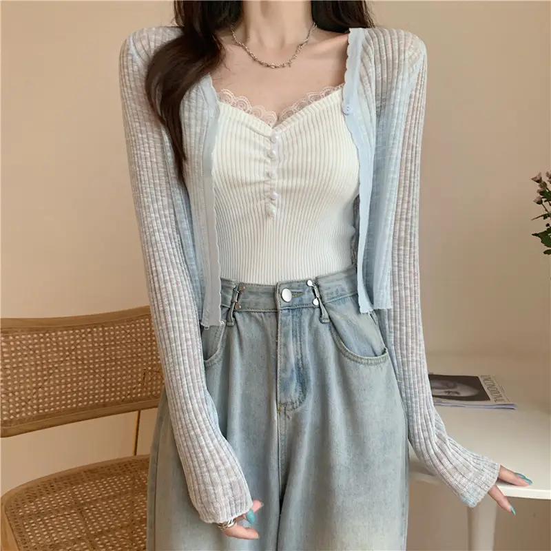 Women's Light Blue V-Neck Knitted Cardigan Short — feature 3