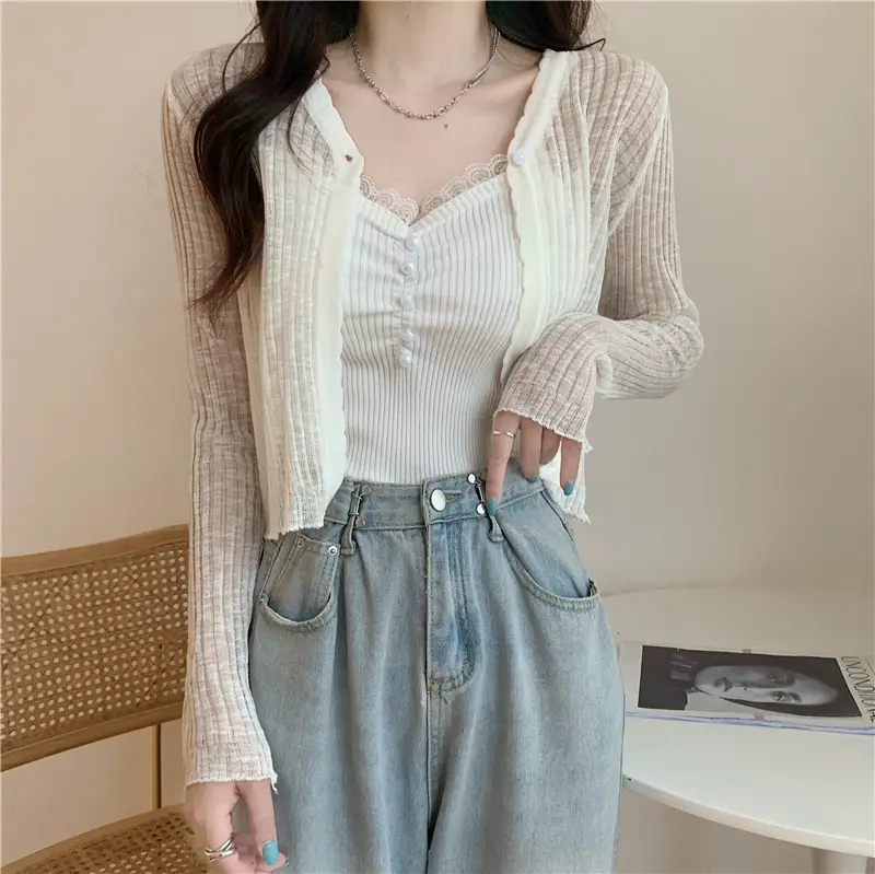 Women's Light Blue V-Neck Knitted Cardigan Short — feature 7