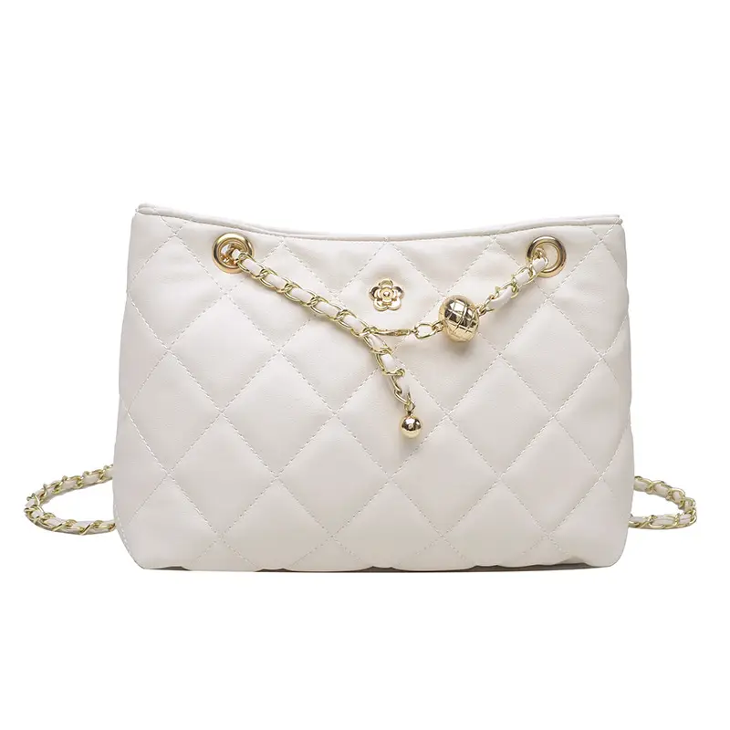 White Quilted Diamond Chain Crossbody Bag for Women - Image 7