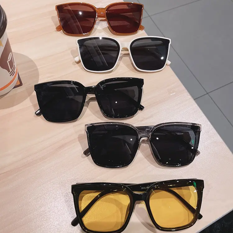 2021 Cat's Eye Sunglasses Black Super Men Women