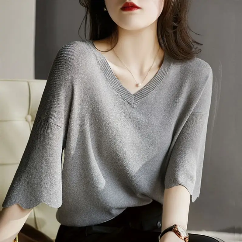 2022 Grey Yarn Knit Petal Sleeve Top