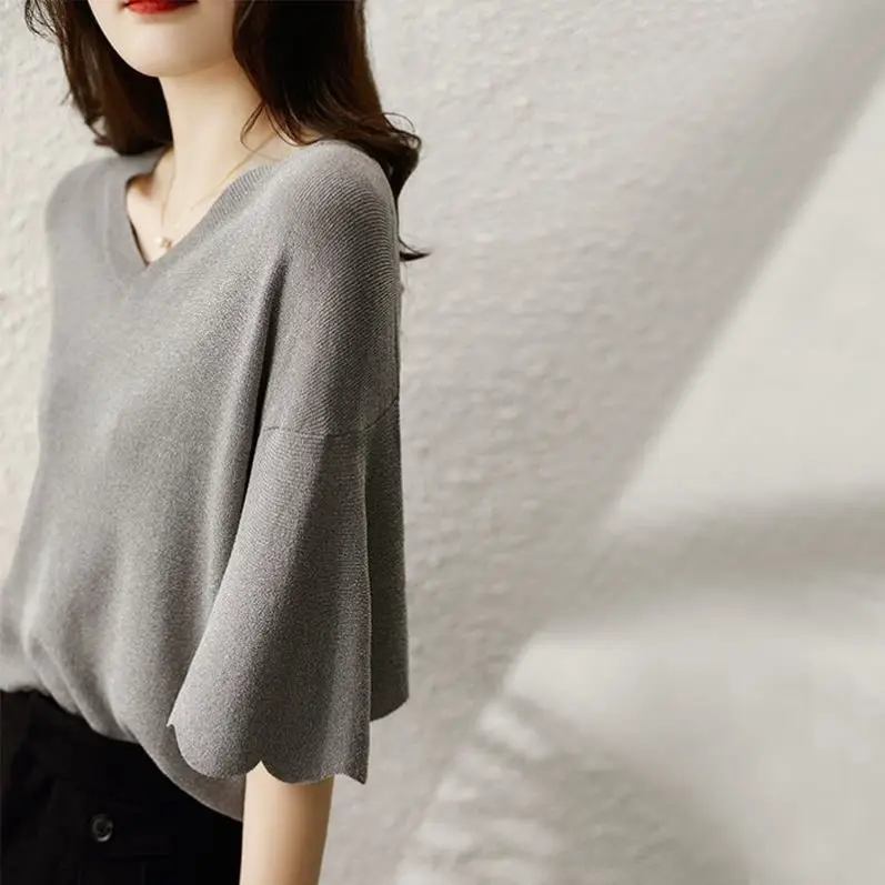 2022 Grey Yarn Knit Petal Sleeve Top