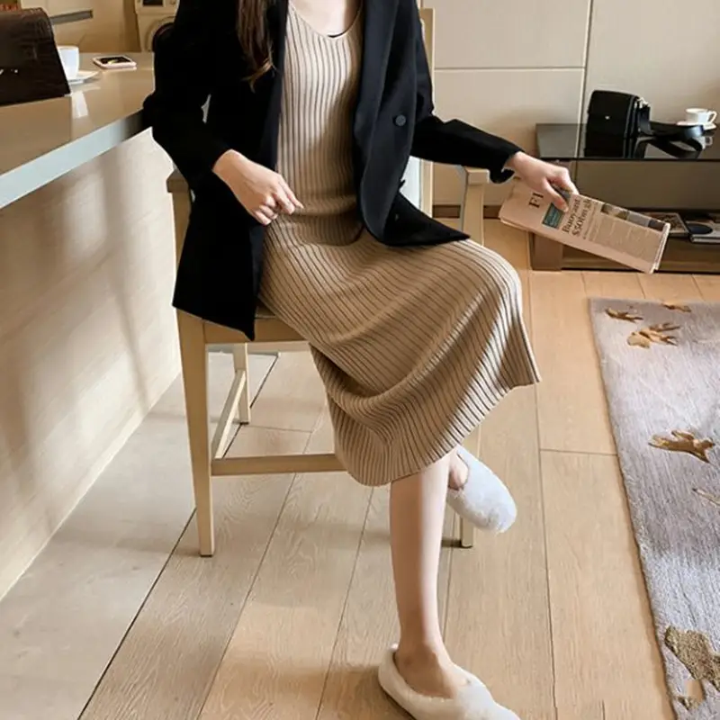 Black Slim Knitted Vest Dress Mid-Length Elegant — feature 3