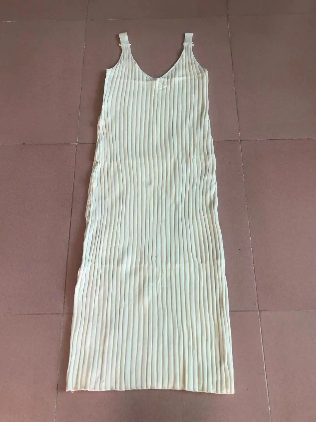 Black Slim Knitted Vest Dress Mid-Length Elegant - Image 2